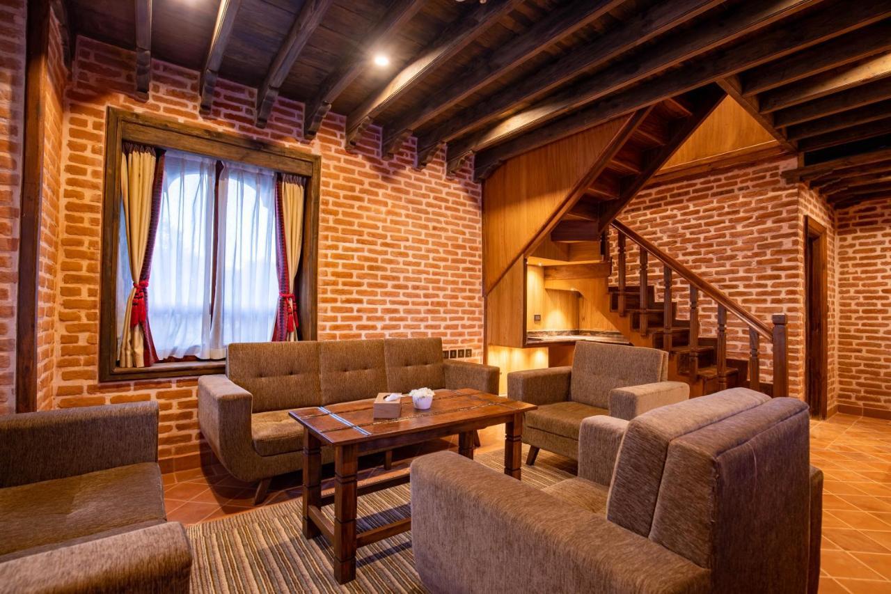Basera Boutique Hotel 카트만두 외부 사진 Interior of the hotel