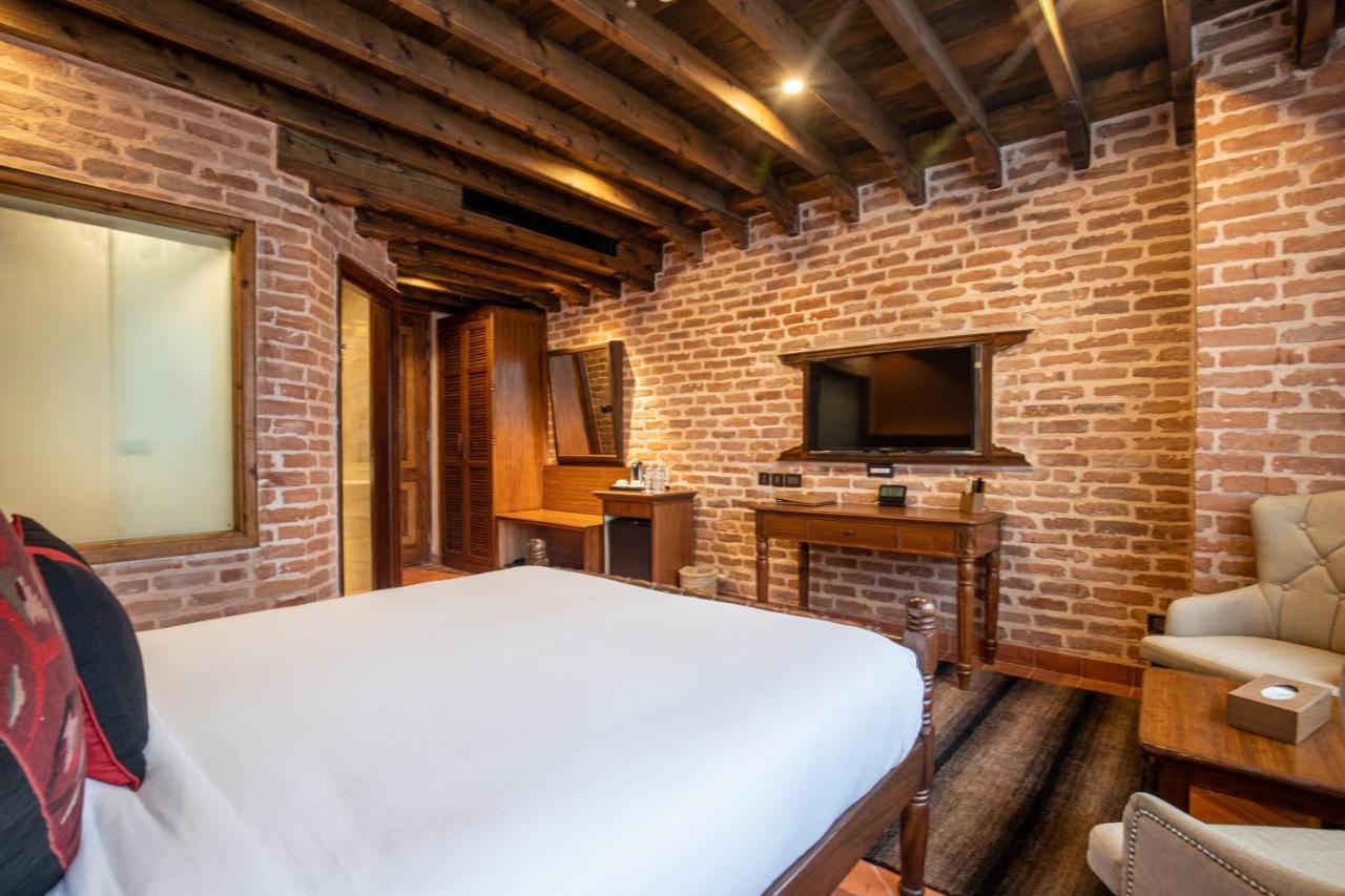 Basera Boutique Hotel 카트만두 외부 사진 A room at the hotel