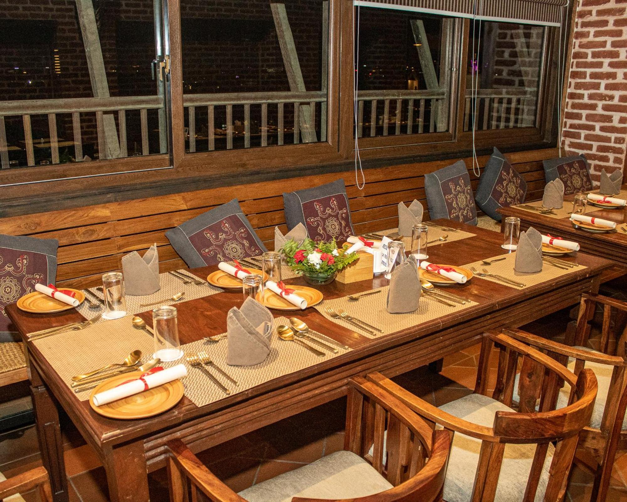 Basera Boutique Hotel 카트만두 외부 사진 A restaurant in India